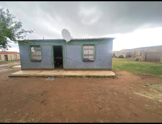 2 BEDROOM HOUSE FOR SALE IN PALM RIDGE EXT 2